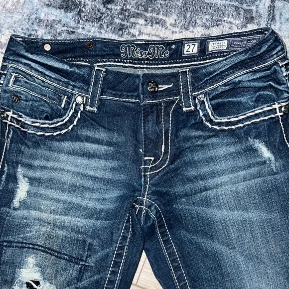 Size 27 Miss Me jeans - Picture 2 of 4